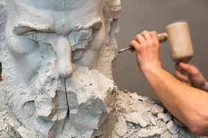 carrera de escultor